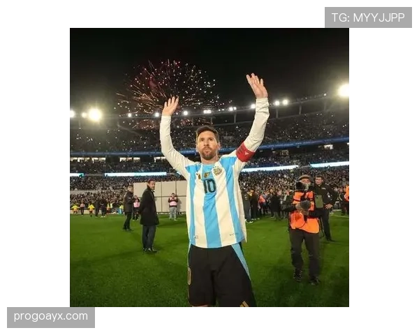 梅西稳健发挥助阿根廷挺进美洲杯四强，展现强劲争冠实力