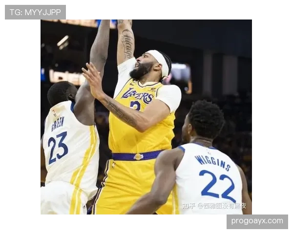 安东尼·戴维斯的理疗账单比我年薪还高